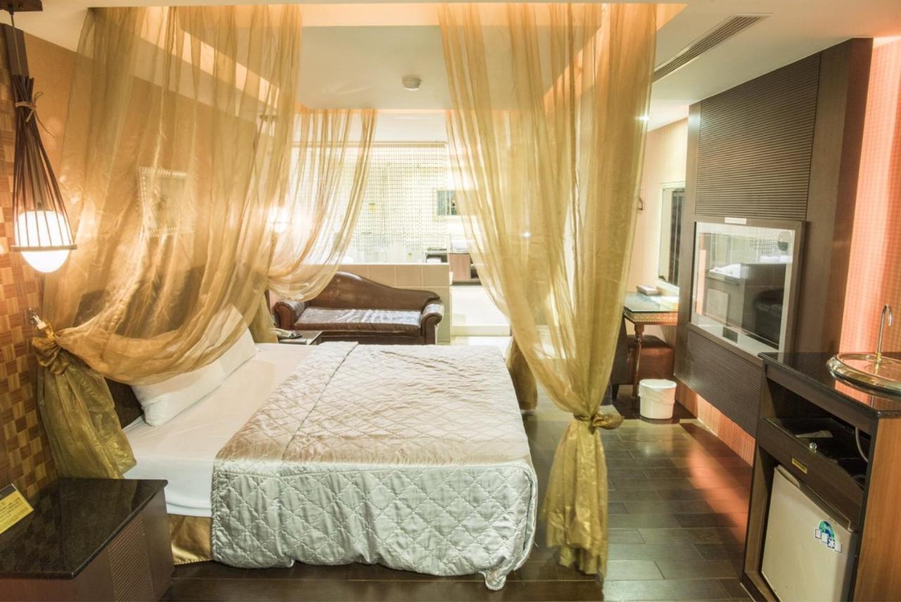 Alexander Motel Каосюн Екстериор снимка
